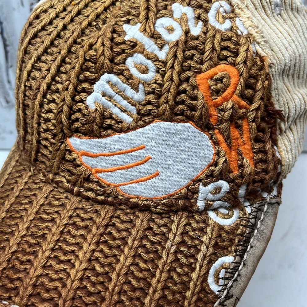 True Religion Strap Back - Picture 5 of 11